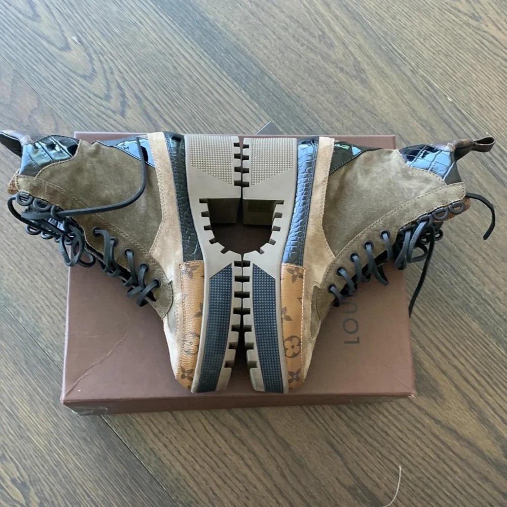 LOUIS VUITTON LAUREATE PLATFORM DESERT BOOT 36.5 - Picture 9 of 10